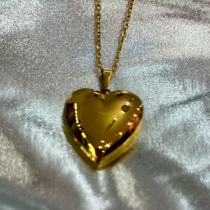 Collana con cuore apribile